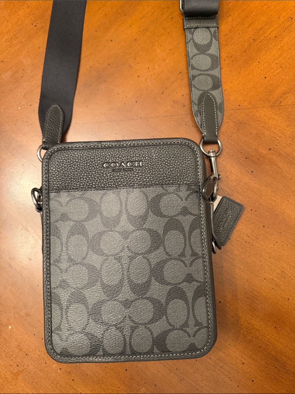 Coach Men's Gray/Black Signature Messenger Crossbody